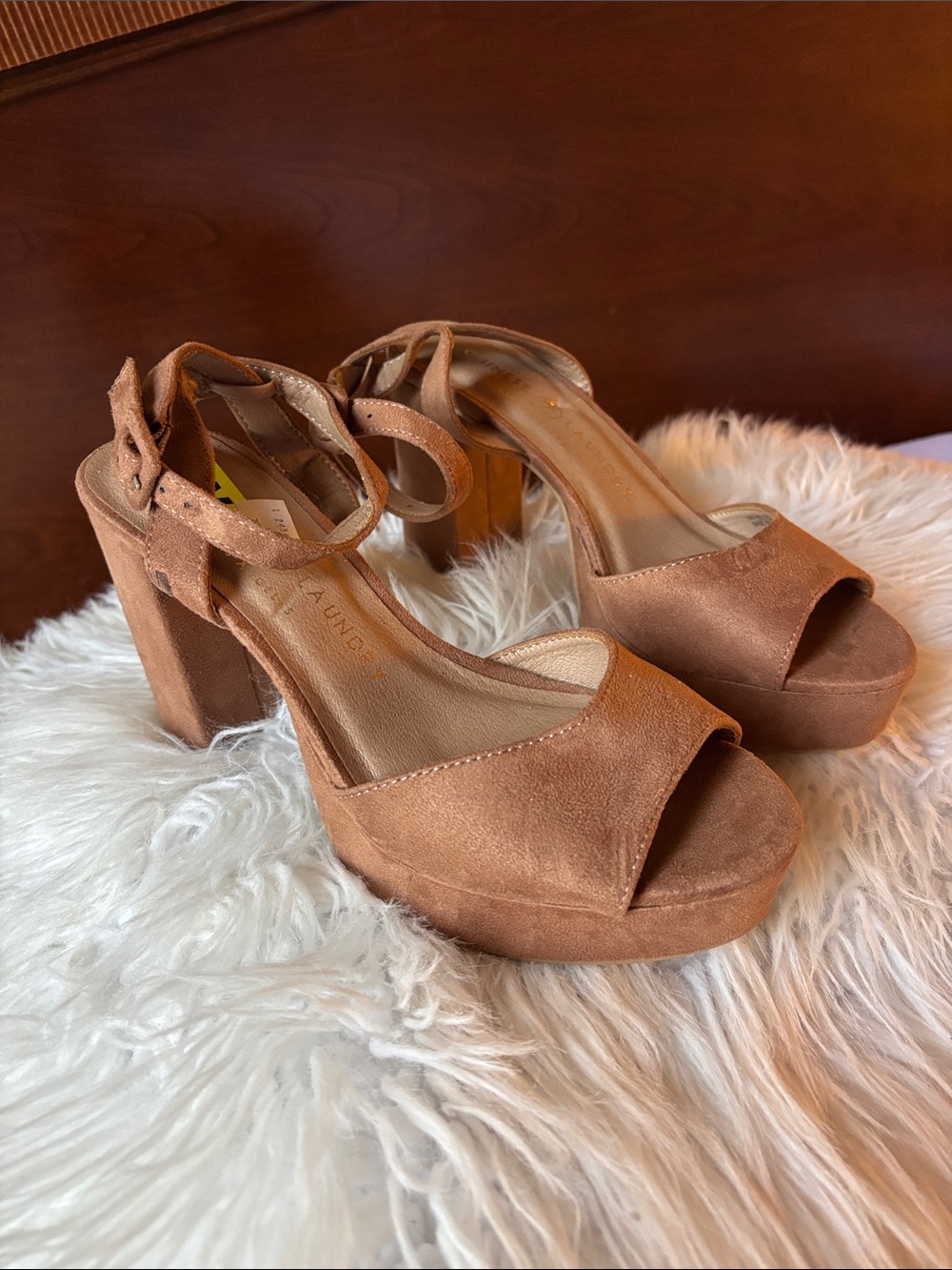 Chinese Laundry Tan Suede Platform TPP-001 Block Heels Size 7